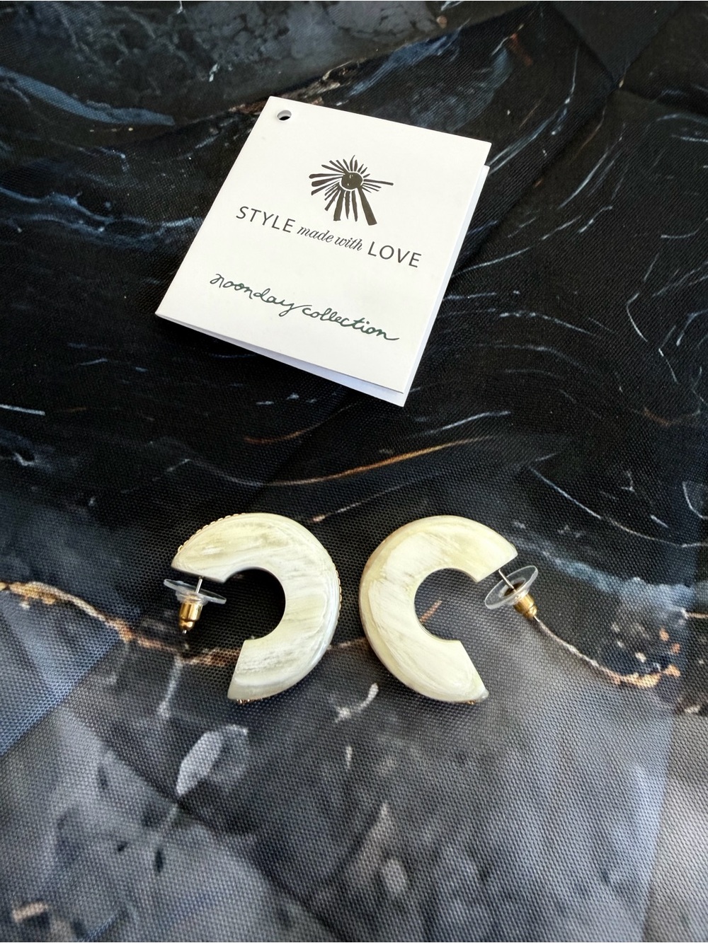 Noonday collection Earrings NWT